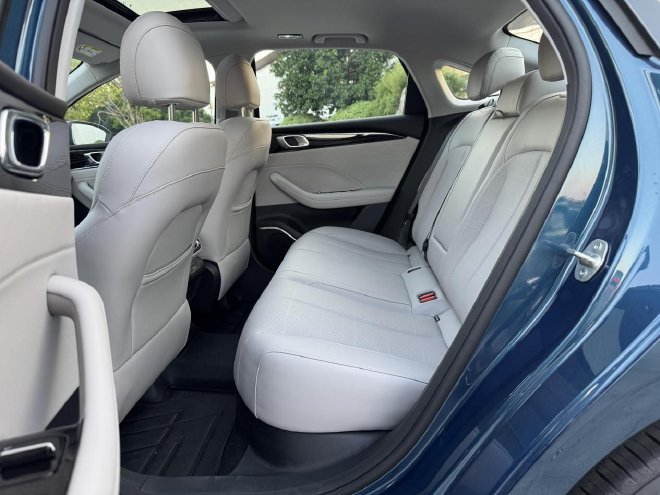 由内而外全面焕新 第5代帝豪静态体验