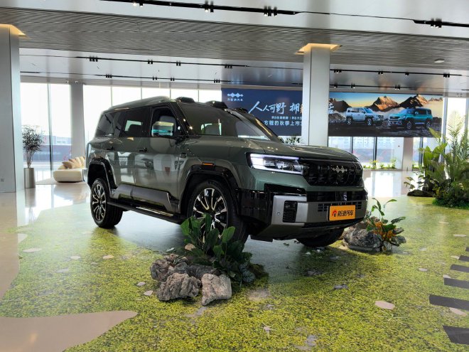 配置续航再升级 试驾豹5长续航版与豹8大五座版