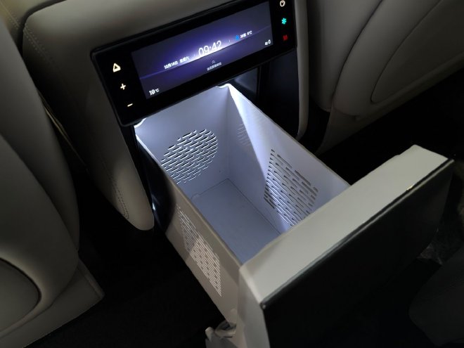 配置续航再升级 试驾豹5长续航版与豹8大五座版