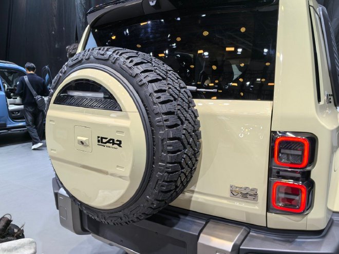 2025广州车展：iCAR V27正式亮相