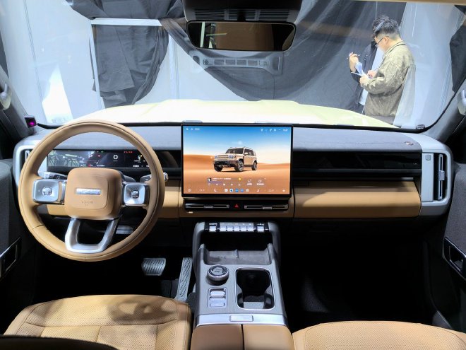 2025广州车展：iCAR V27正式亮相