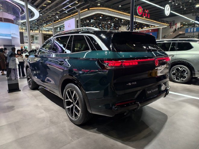 2025广州车展：一汽-大众全新揽巡、探岳L PHEV首发亮相