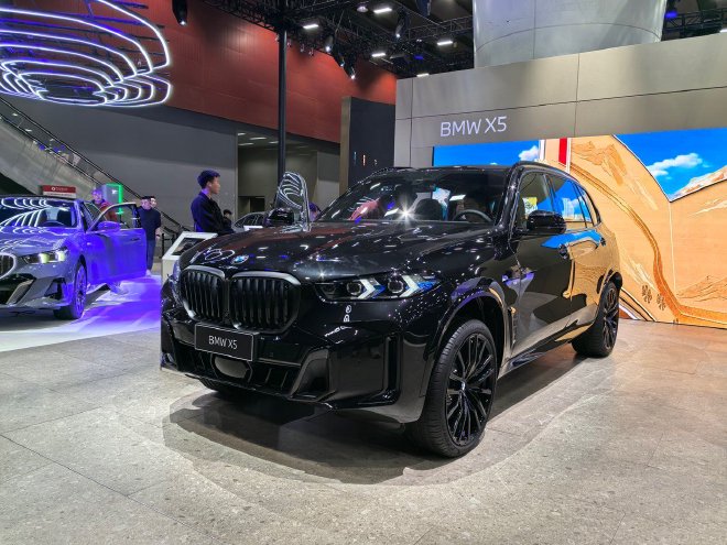 2025广州车展：宝马携多款车型亮相