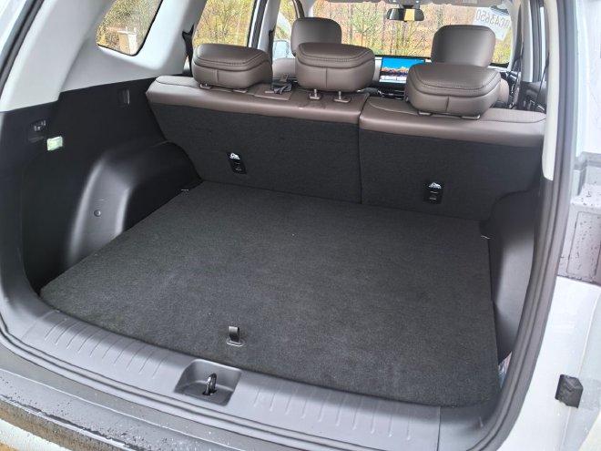 让全家出行更轻松 抢先试驾星光560燃油版