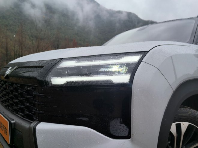 让全家出行更轻松 抢先试驾星光560燃油版