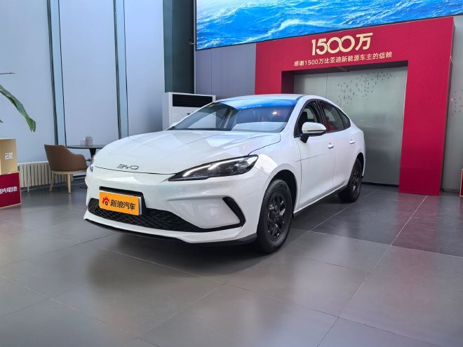 续航与配置再升级 实拍比亚迪海豹05/06DM-i加推版