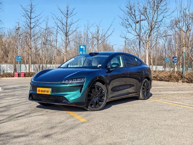 新增多项智能配置 抢先体验智界R7的新功能