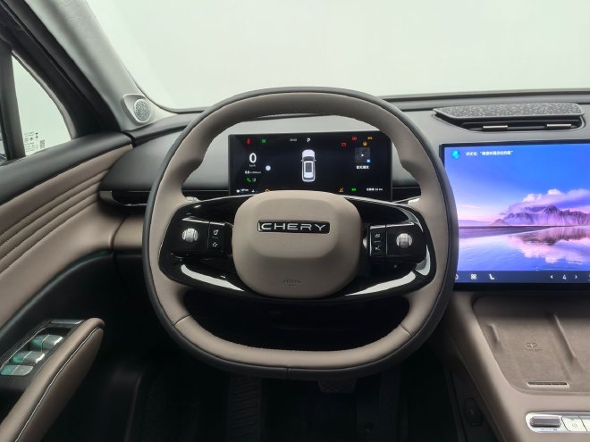 让年轻人爱不释手 抢先静态实拍奇瑞瑞虎7L