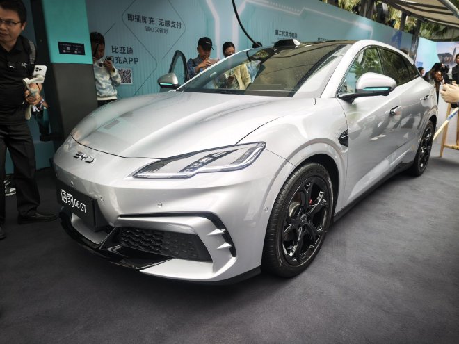 售价11.19万起 比亚迪海豹06双车迎来上市