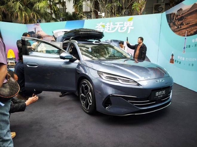 售价11.19万起 比亚迪海豹06双车迎来上市