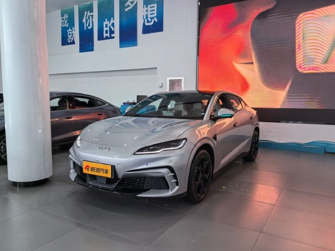 人群受众更明确 到店体验2026款海豹06双车