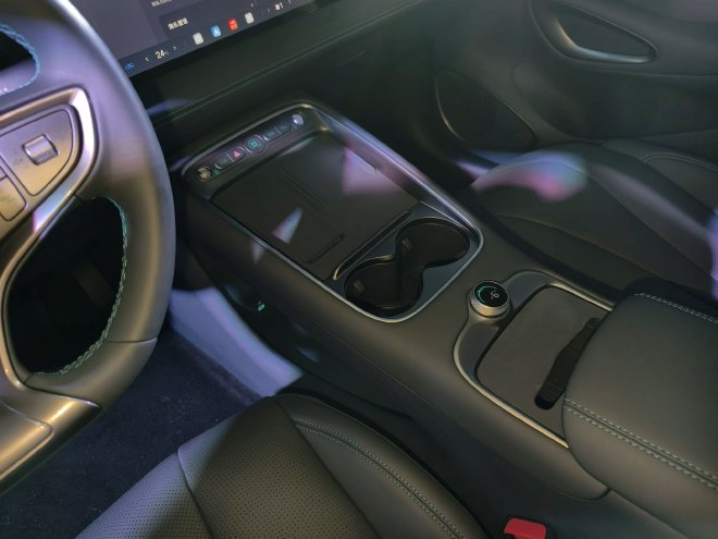 售9.79万元起 比亚迪2026款海狮05双车上市