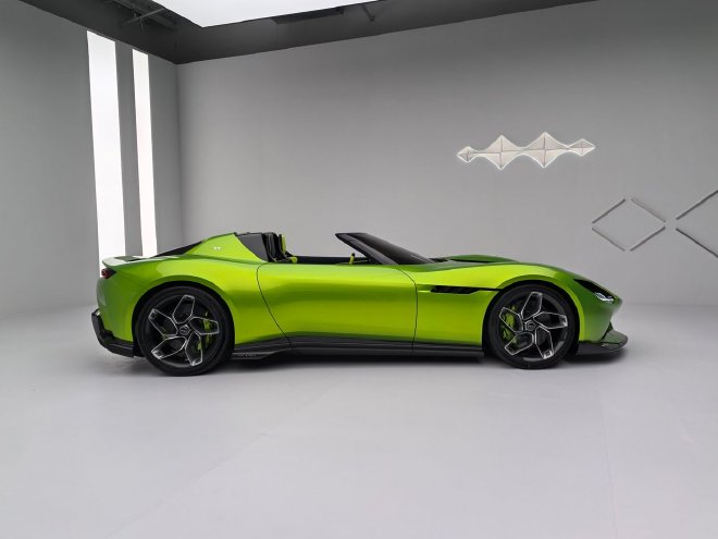 2026北京车展：抢先静态品鉴方程SL与概念跑车