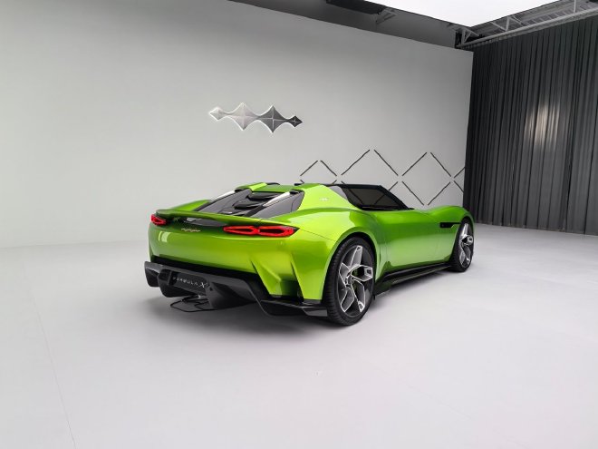 2026北京车展：抢先静态品鉴方程SL与概念跑车