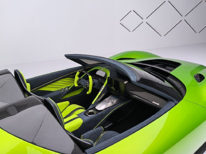 2026北京车展：抢先静态品鉴方程SL与概念跑车