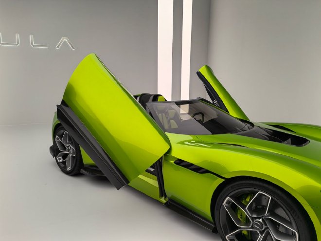 2026北京车展：抢先静态品鉴方程SL与概念跑车