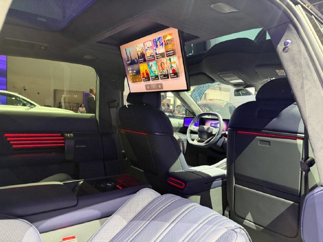 2026北京车展：AUDI E7X领衔多款车型亮相/新款SQ8上市