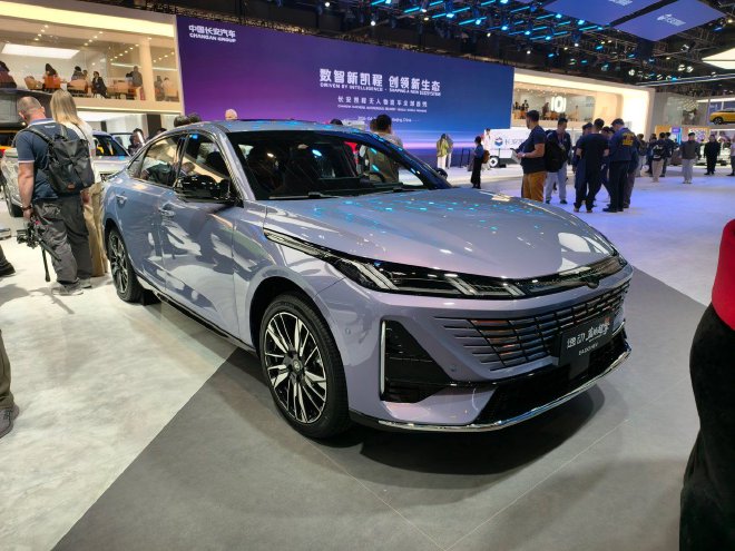 2026北京车展：长安逸动/CS75 PLUS蓝鲸超擎正式上市