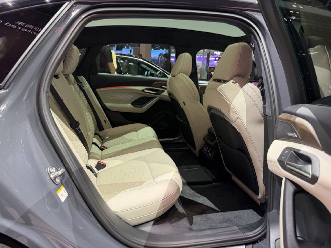 2026北京车展：AUDI E7X领衔多款车型亮相/新款SQ8上市