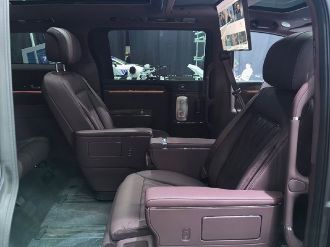 2026北京车展：智界V9正式开放亮相