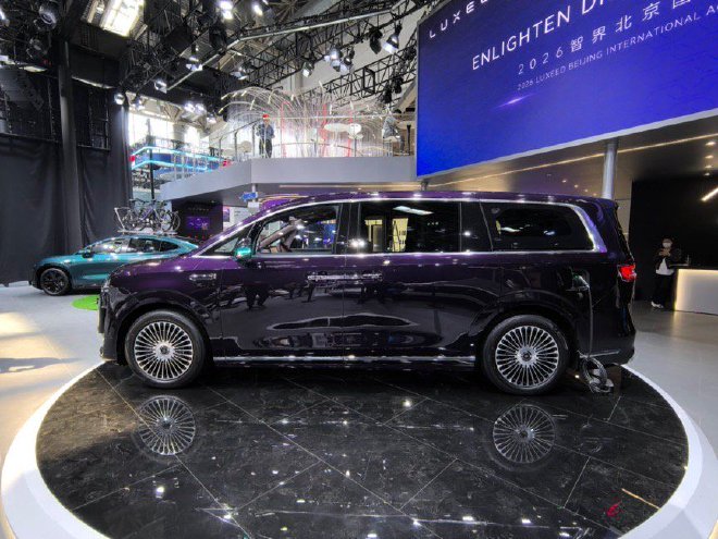 2026北京车展：智界V9正式开放亮相