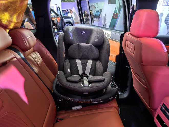 售价19.98万元起 方程豹钛7闪充版上市