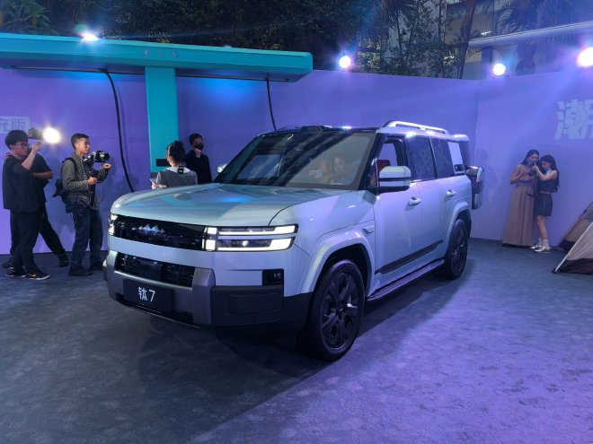 售价19.98万元起 方程豹钛7闪充版上市