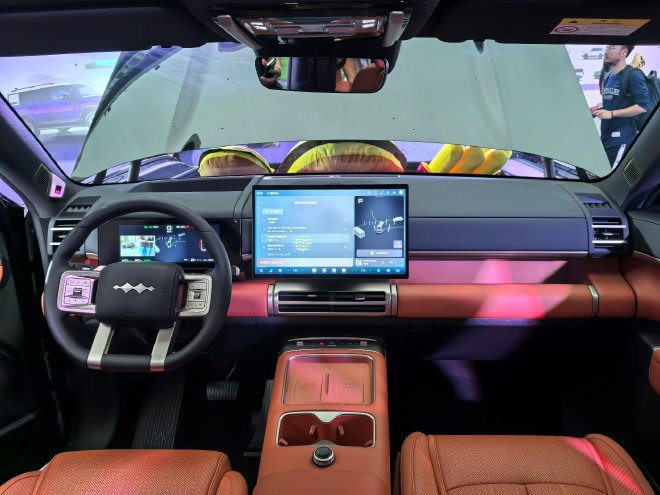 售价19.98万元起 方程豹钛7闪充版上市