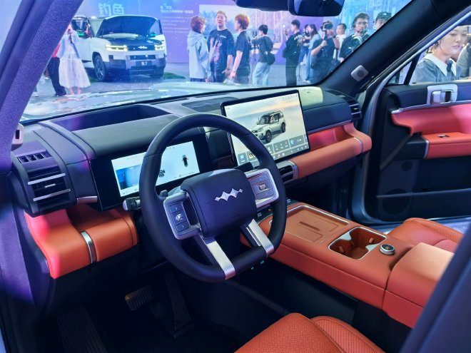 售价19.98万元起 方程豹钛7闪充版上市