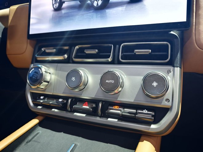 2026成都车展：iCAR V25正式亮相