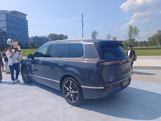 海洋网旗舰SUV 比亚迪海狮08售22.99万起