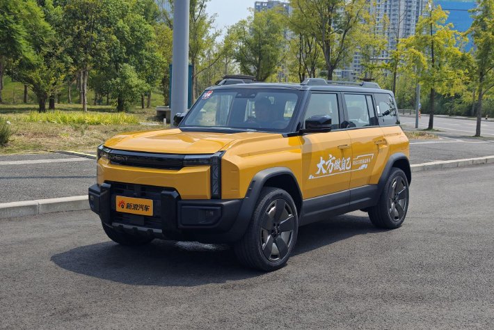 奇瑞风云X3L正式上市 置换价10.99-14.99万元