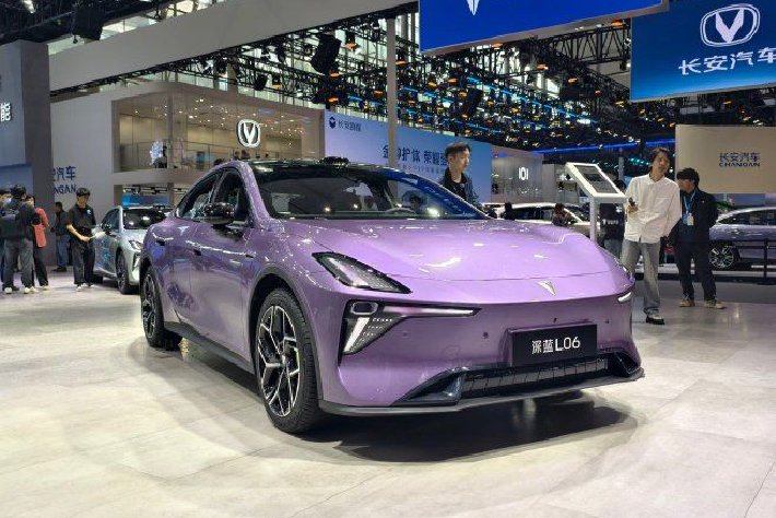 2025广州车展：深蓝L06正式亮相