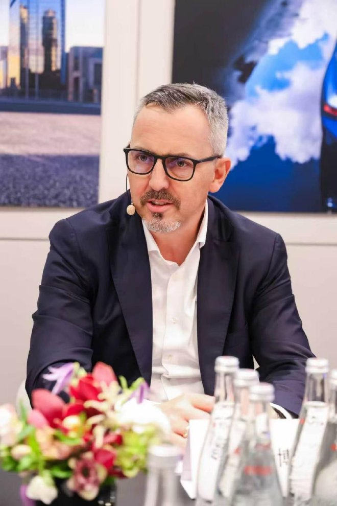 宝马持续深度本地化研发 将智能网联汽车技术提升到全新高度