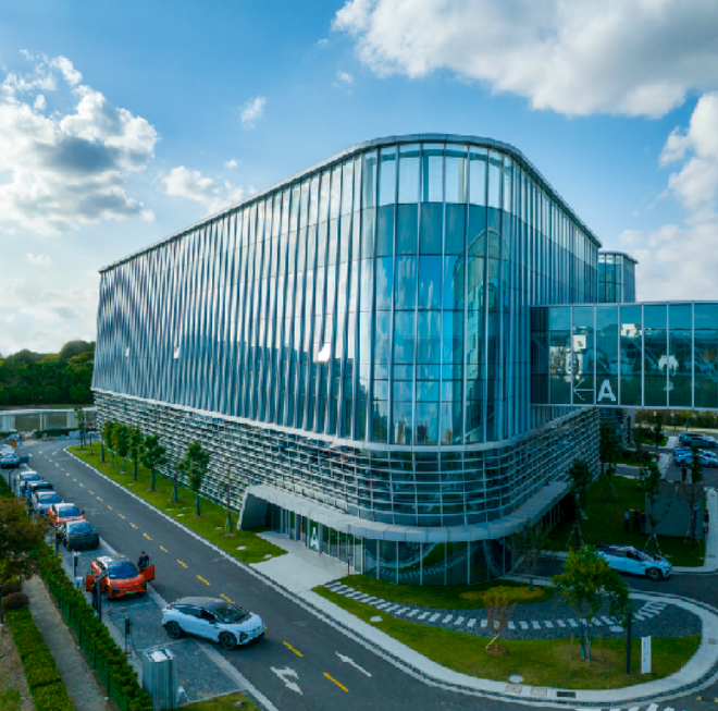 iAuto集团与华人运通签署战略合作协议 支持高合汽车重组