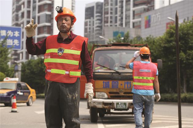 《一个人的课堂》温情剧照 (2)