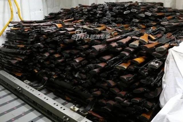 江苏无锡警方破获一起重大网络走私,贩卖枪支案