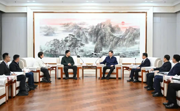 许昆林、王新伟会见李想