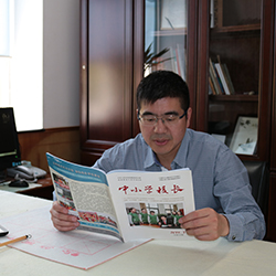 杭州市胜蓝实验小学校长崔建军_浙江站_新浪网