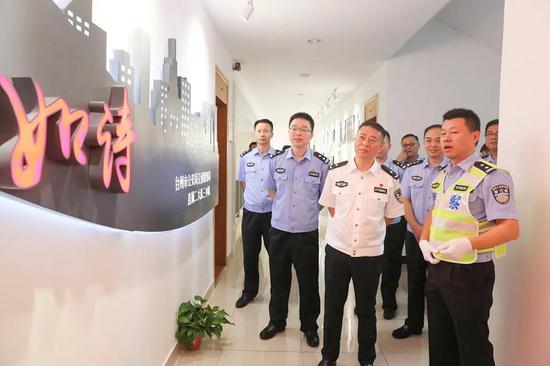 副市长公安局长朱建军督导建党百年交通安保工作