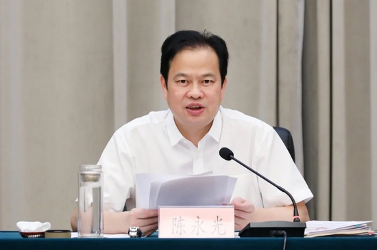 县委书记陈永光主持召开9月份月度工作通报会