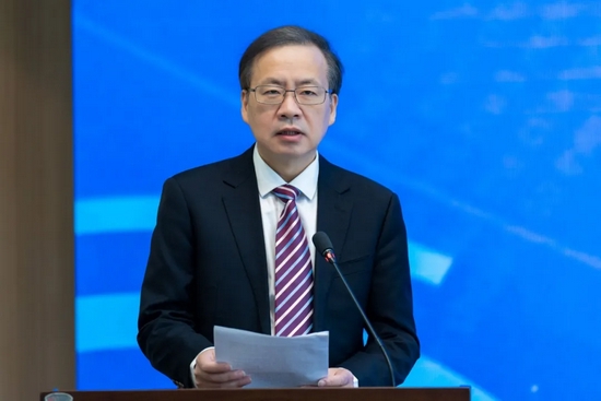 温州市副市长李无文出席大会并致辞