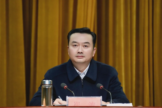 崔波指出仙居环境还存在一定的短板和不足,与康养仙居,温暖仙居,与