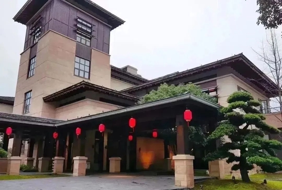 (新荣记临海灵湖总店)