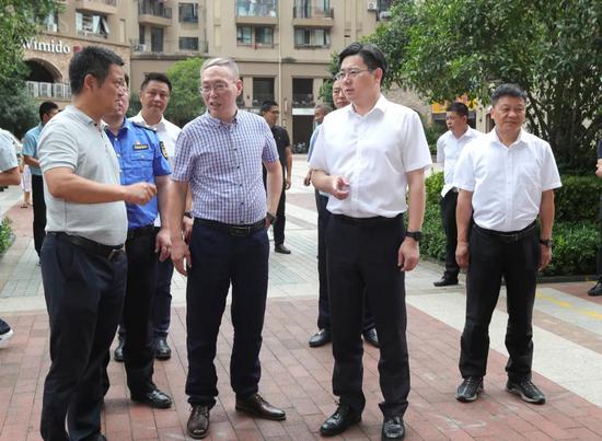 越城区委书记金晓明督查文明城市创建工作