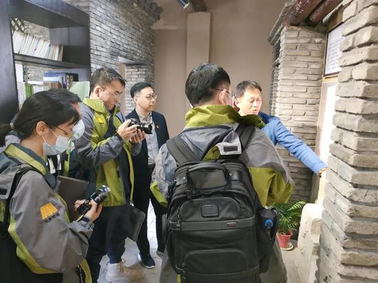 实地考察了俞家浜,棒球场,圣堂关遗址纪念馆,星火农场,了解当地农村