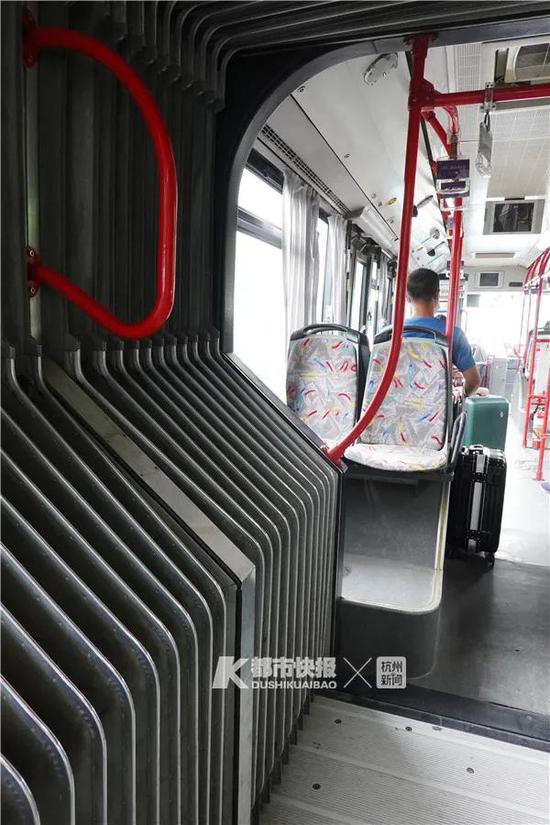 车厢连接处承载了太多的记忆