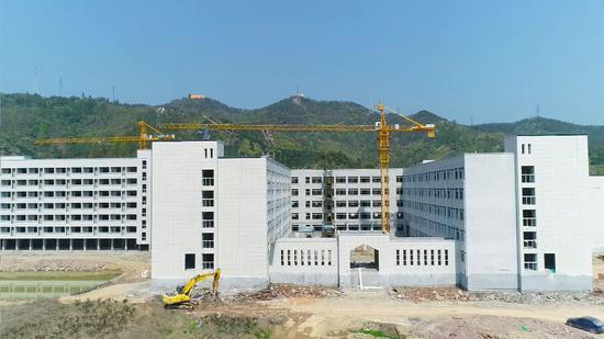 今年9月仙居外语学校新初中部新校区将投入使用