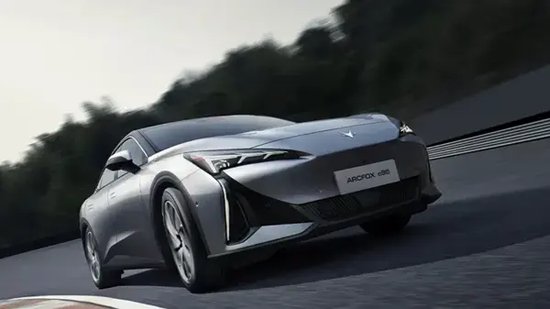 顶尖实力铺开北汽极狐高质量发展之路