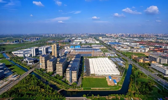 秀洲光伏小镇一座阳光产业的高地